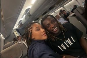 新婚快乐！多库社媒晒与未婚妻合照，宣布今日举办婚礼