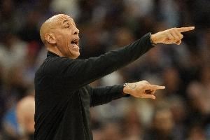 国王主教练：我们本该4胜0负的 但还没准备好